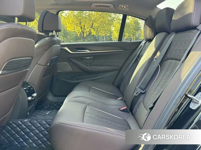 BMW 5 series id 4220587 из Китая 16
