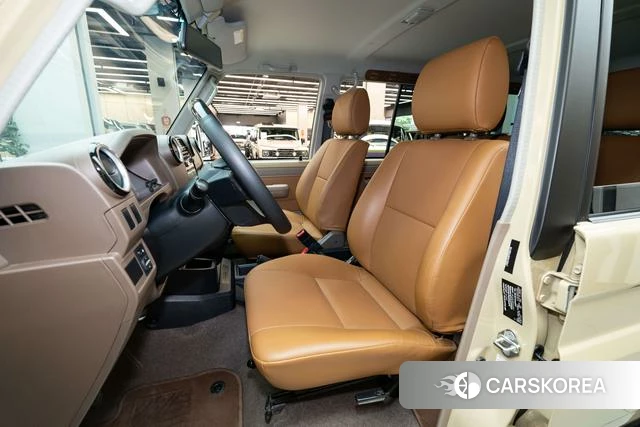 Toyota Land Cruiser 70 Series id 4307742 из Китая 21