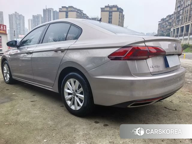 Volkswagen Bora id 3890567 из Китая 12