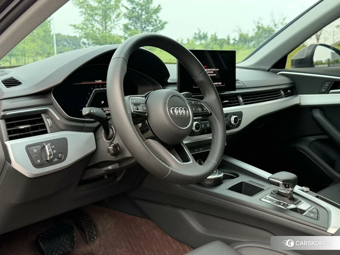 Audi A4L id 4452450 из Китая 17