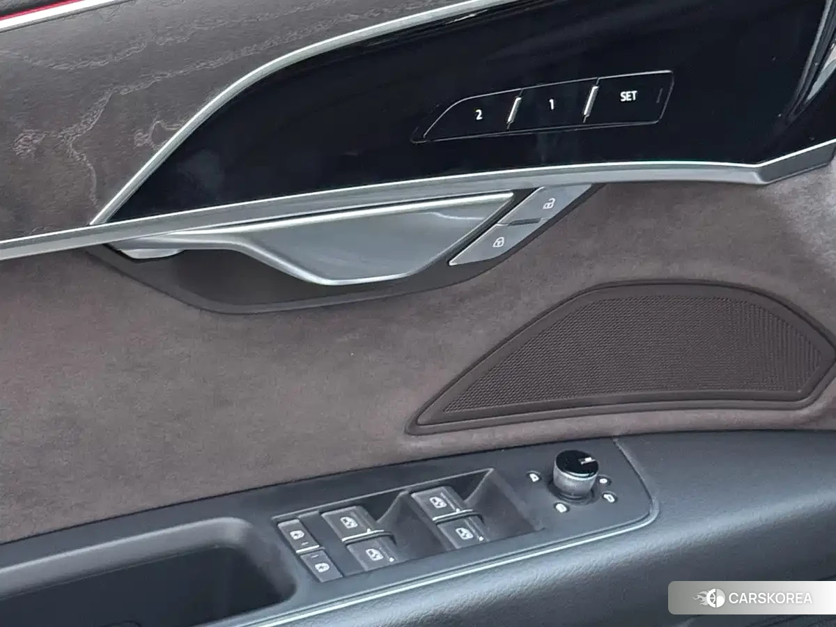 Audi A8 id 4686262 из Китая 19