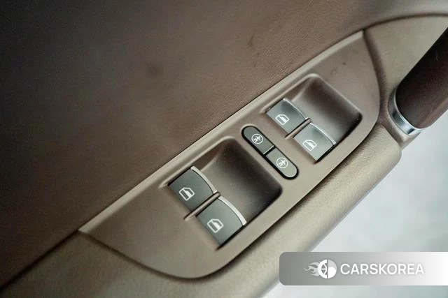 Volkswagen Touareg id 4215214 из Китая 34