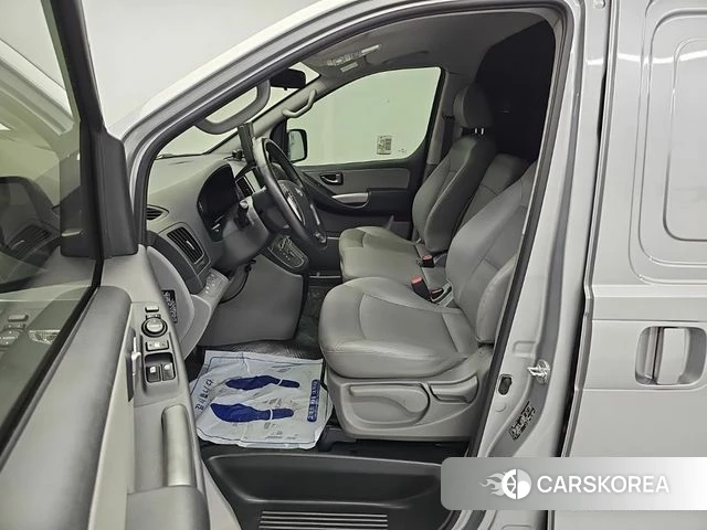Hyundai The New Grand Starex id 4698120 из Кореи 18