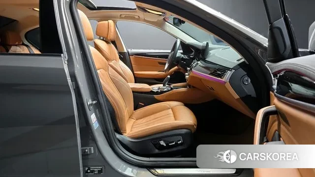 BMW 5 Series (G30) id 3432920 из Кореи 20