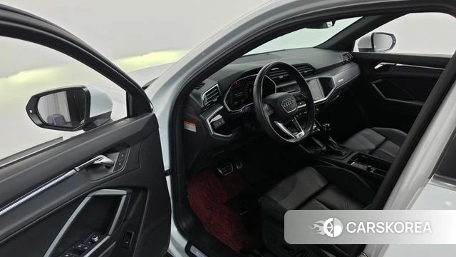 Audi Q3 (F3) id 4701845 из Кореи 31