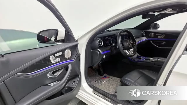 Mercedes-Benz E-Class W213 id 3752244 из Кореи 20