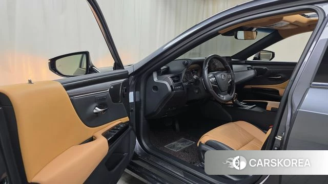 Lexus ES300h 7th generation id 4612579 из Кореи 32