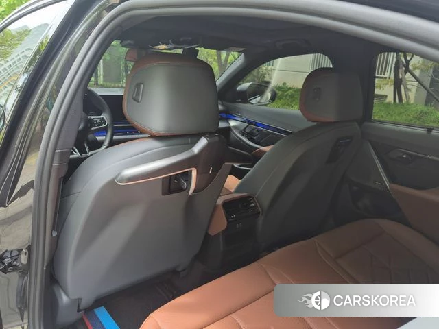 BMW 5 Series (G60) id 4499240 из Кореи 10