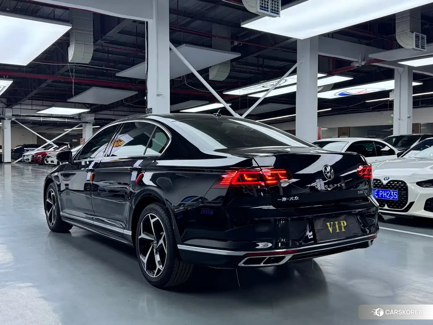 Volkswagen Magotan id 4653751 из Китая 17