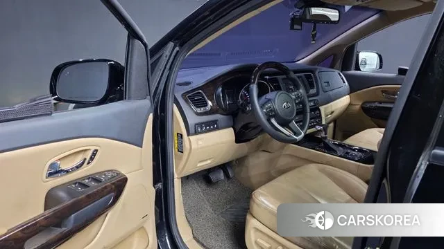 Kia The New Carnival id 3779025 из Кореи 20