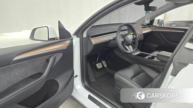 Tesla Model Y id 4505523 из Кореи 34