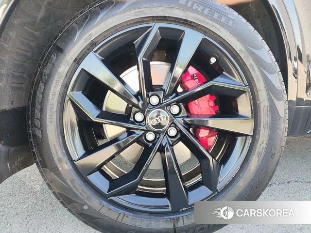 Audi Q5L id 4301446 из Китая 19
