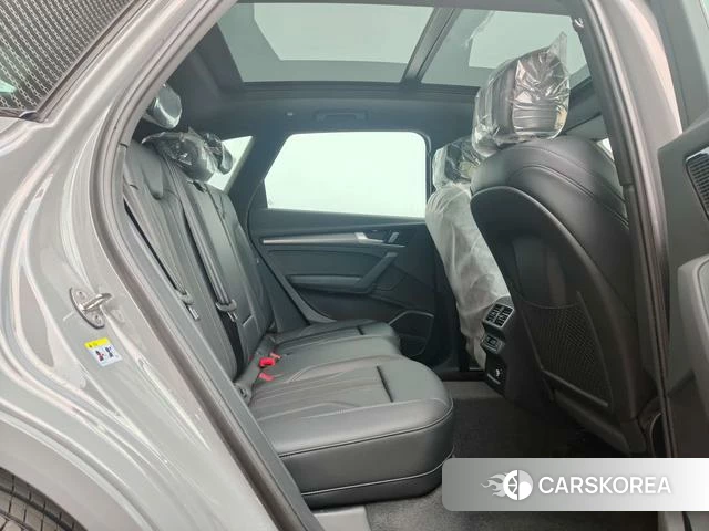 Audi Q5L id 4261841 из Китая 16