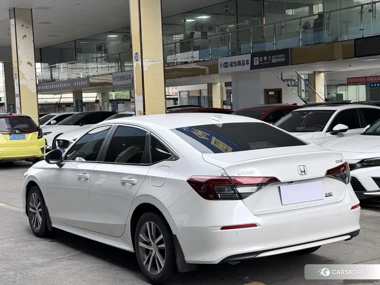 Honda Civic id 4545850 из Китая 14