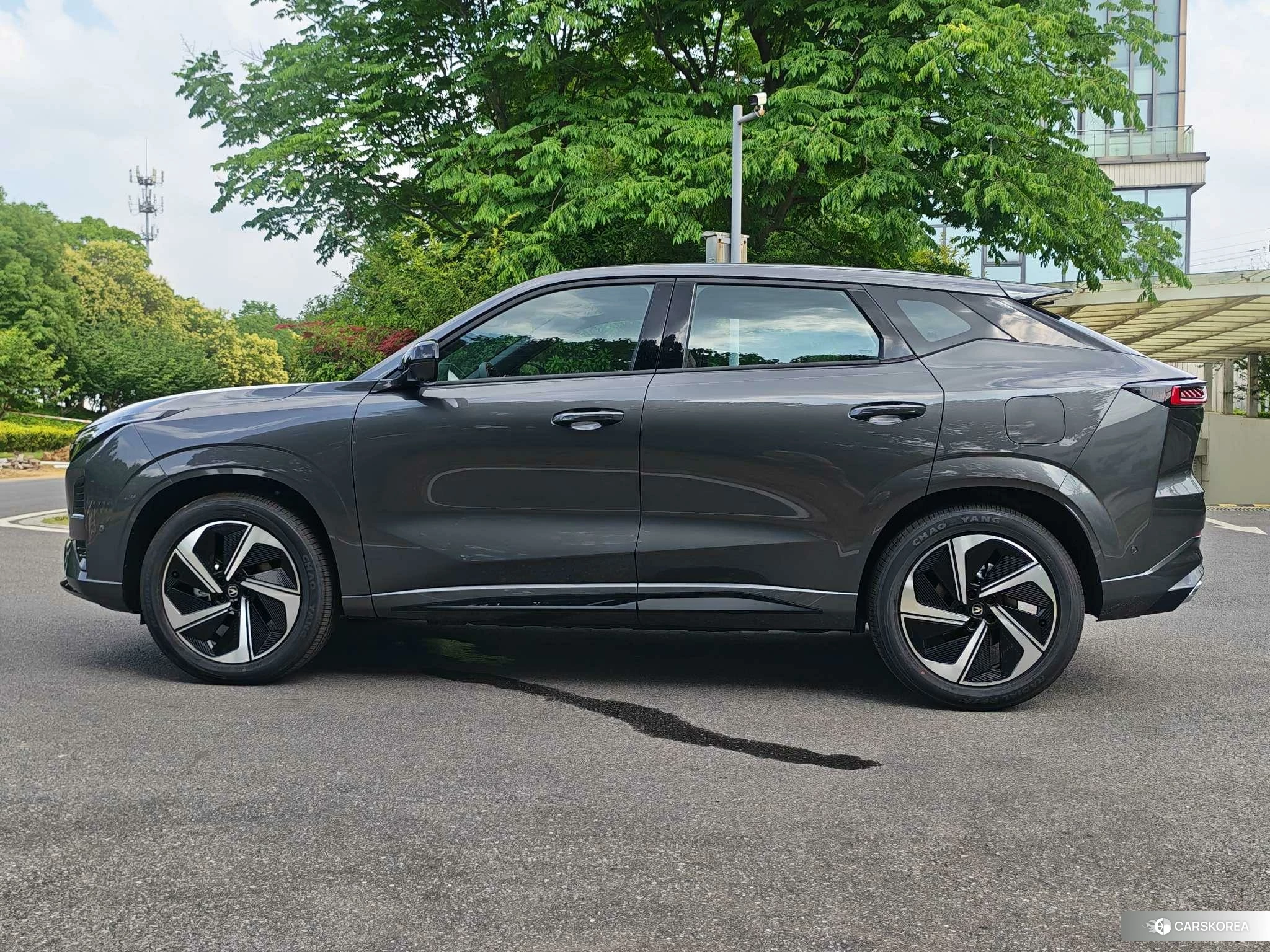 Chang'an UNI-Z PHEV id 4467765 из Китая 16