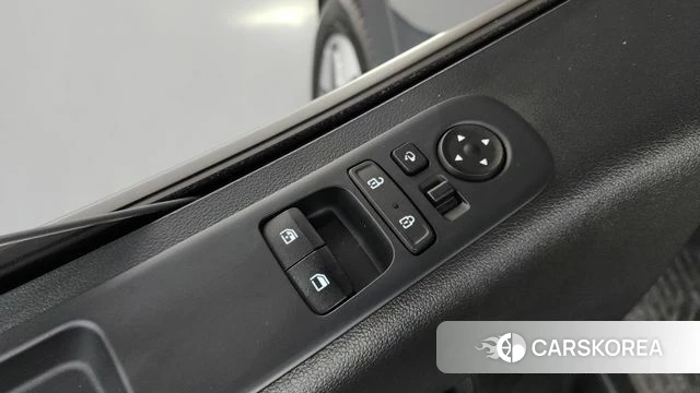 Hyundai Staria id 4344247 из Кореи 35