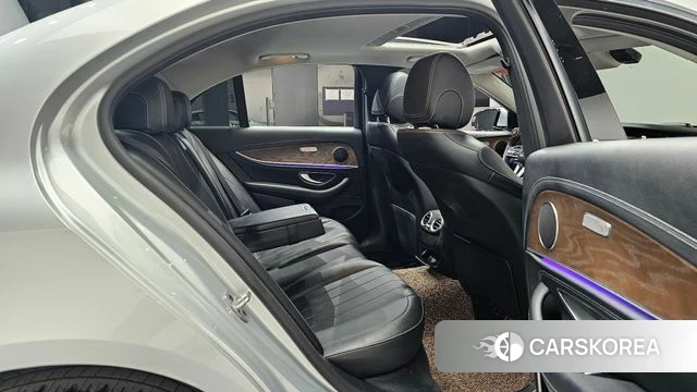 Mercedes-Benz E-Class W213 id 4482898 из Кореи 34
