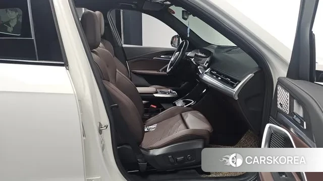 BMW iX1 (U11) id 3452407 из Кореи 20