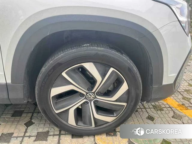 Volkswagen Tuyue id 4260770 из Китая 11