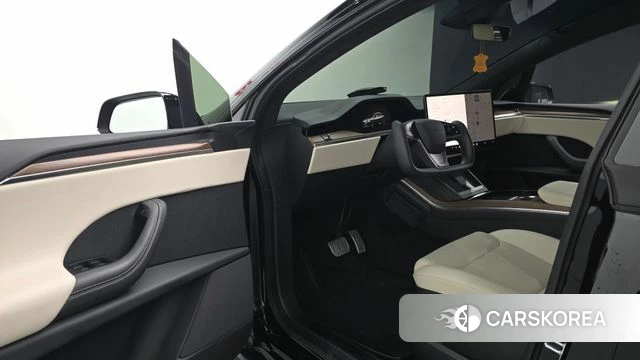 Tesla Model X id 4591575 из Кореи 37