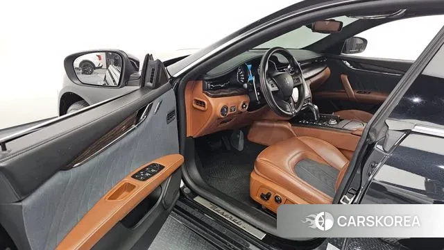 Maserati Quattroporte id 3258996 из Кореи 20