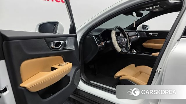 Volvo V60 Cross-Country 2nd Generation id 3953342 из Кореи 20