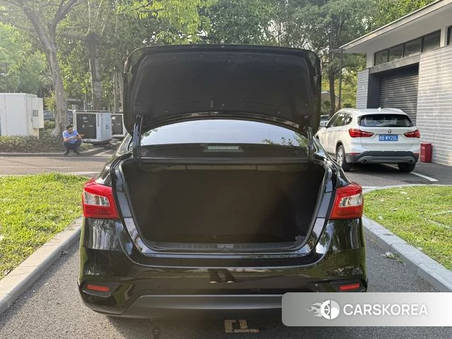 Nissan Xuan Yi id 4301359 из Китая 26