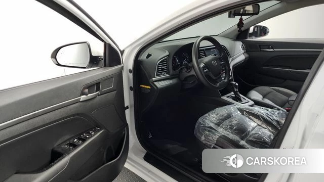 Hyundai Avante AD id 3846088 из Кореи 20