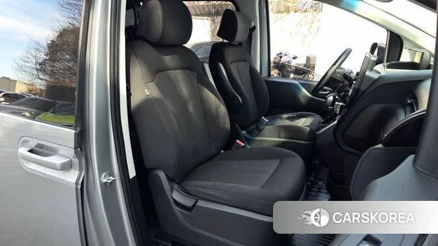 Hyundai Staria id 3812446 из Кореи 20