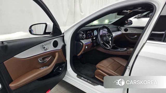 Mercedes-Benz E-Class W213 id 4793738 из Кореи 33
