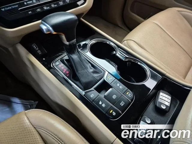 Kia The New Carnival id 2427116 из Кореи 20