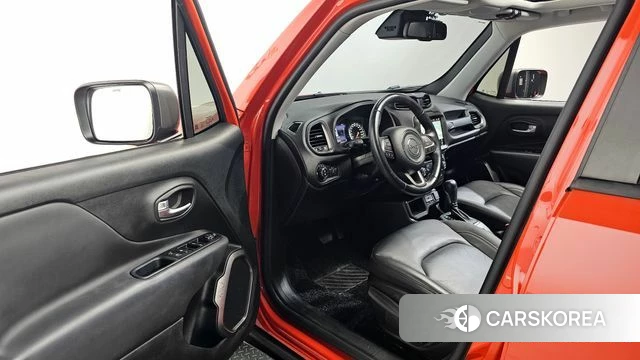 Jeep Renegade id 4625505 из Кореи 32