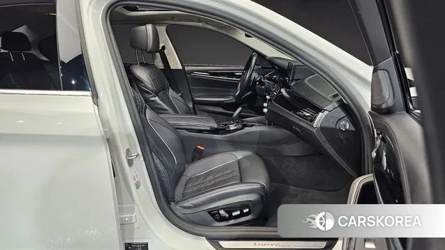 BMW 5 Series (G30) id 3106401 из Кореи 20