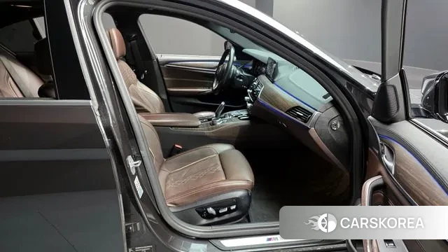 BMW 5 Series (G30) id 3330771 из Кореи 20