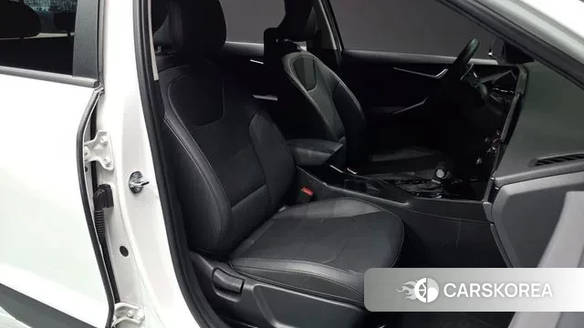 Kia Di Ol Nu Niro id 3763901 из Кореи 20