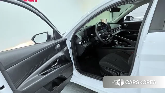 Hyundai Avante Hybrid (CN7) id 3290815 из Кореи 20