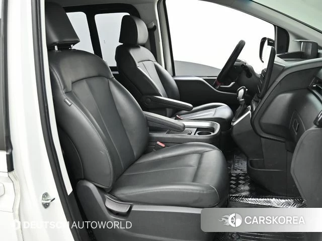 Hyundai Staria id 3838930 из Кореи 20