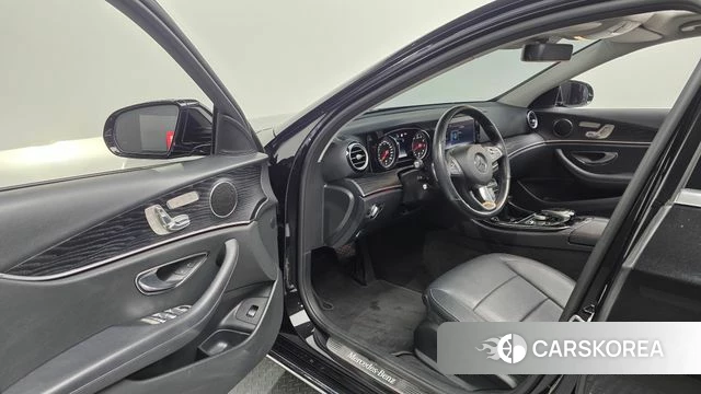 Mercedes-Benz E-Class W213 id 4525947 из Кореи 34