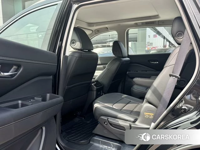 Nissan Exploring the land id 3920730 из Китая 16