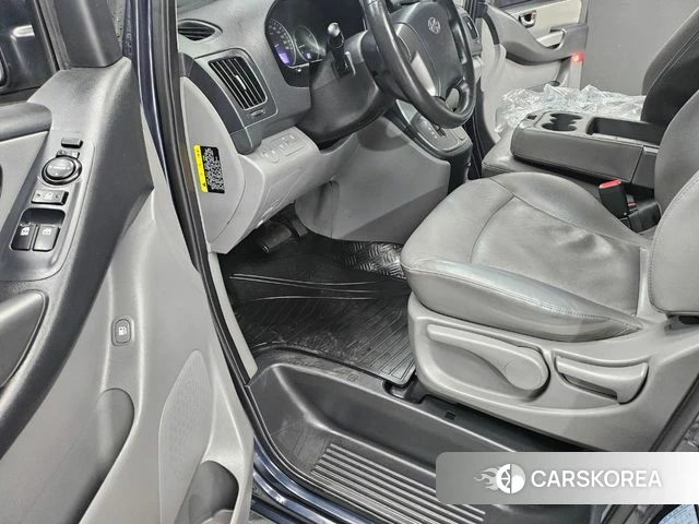 Hyundai The New Grand Starex id 4574358 из Кореи 18