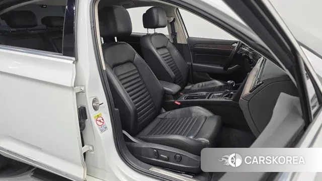 Volkswagen Passat GT (B8) id 3728689 из Кореи 20