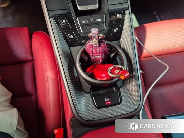 Porsche 911(992) id 2978946 из Кореи 13