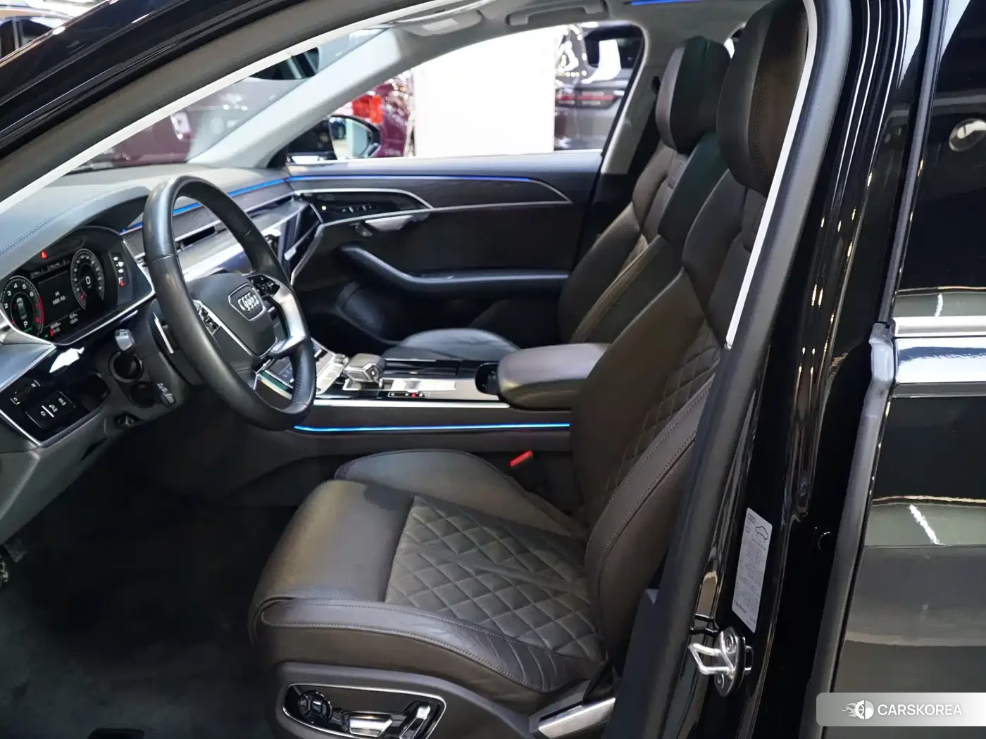 Audi A8 id 4654648 из Китая 23