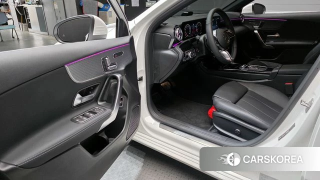 Mercedes-Benz A-Class W177 id 4407933 из Кореи 31