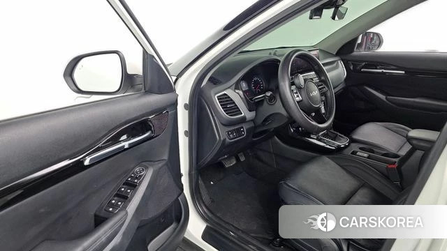 Kia Seltos id 4195715 из Кореи 20