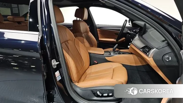 BMW 5 Series (G30) id 3054063 из Кореи 20