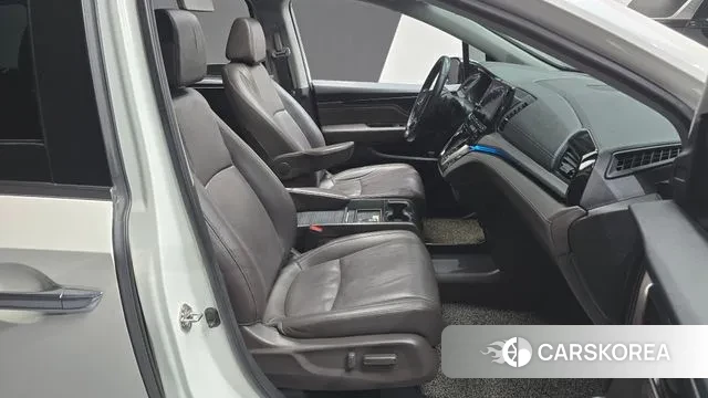 Honda Odyssey id 3709542 из Кореи 20