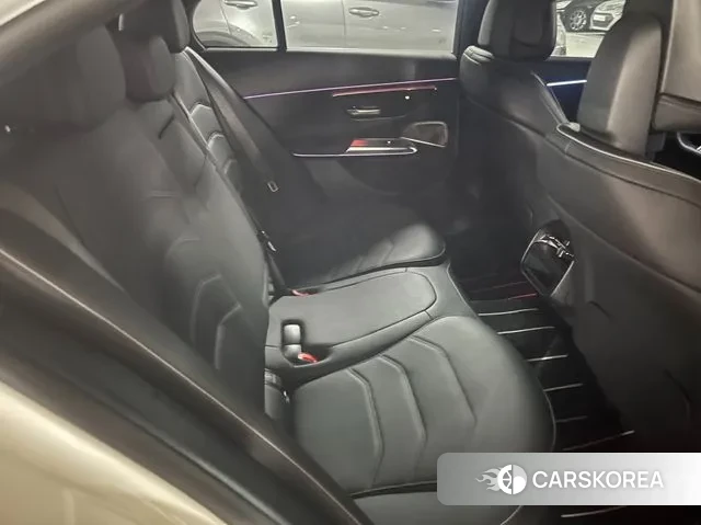 Mercedes-Benz E-Class W214 id 3517677 из Кореи 14