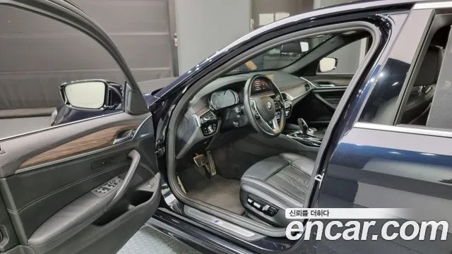 BMW 5 Series (G30) id 2860673 из Кореи 20