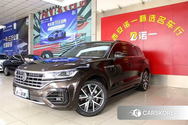 Volkswagen Touareg id 4211617 из Китая 18